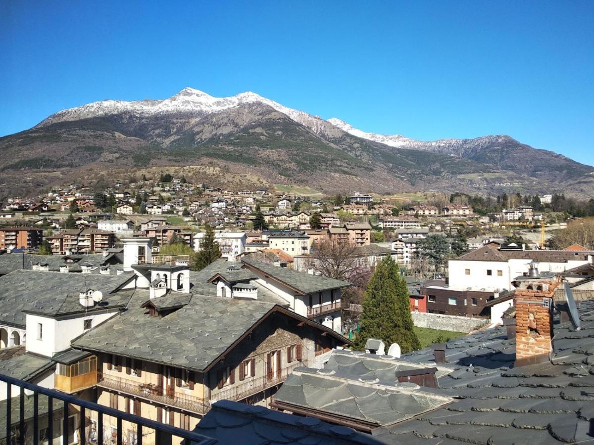 Maison Soleil - Mansarda Aosta Exterior foto